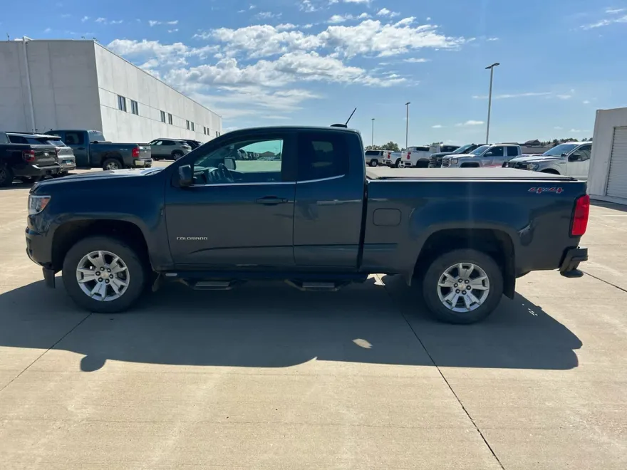 2019 Chevrolet Colorado LT photo 1