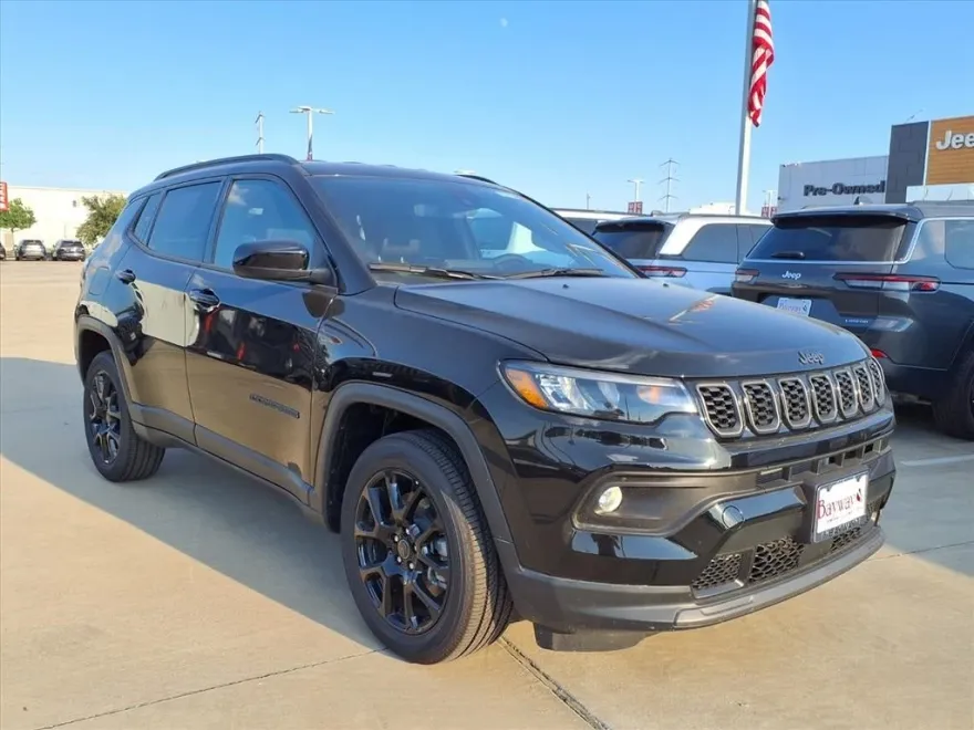 2026 Jeep Compass Latitude photo 1