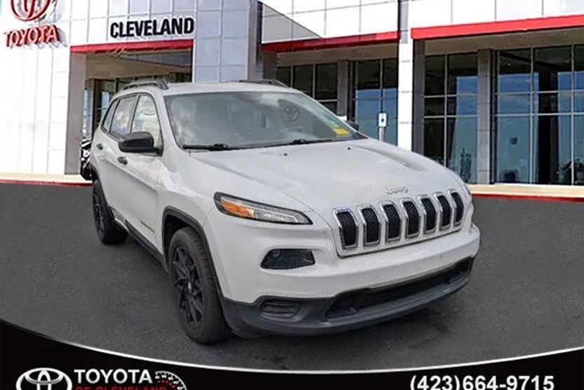 2017 Jeep Cherokee Sport photo 1