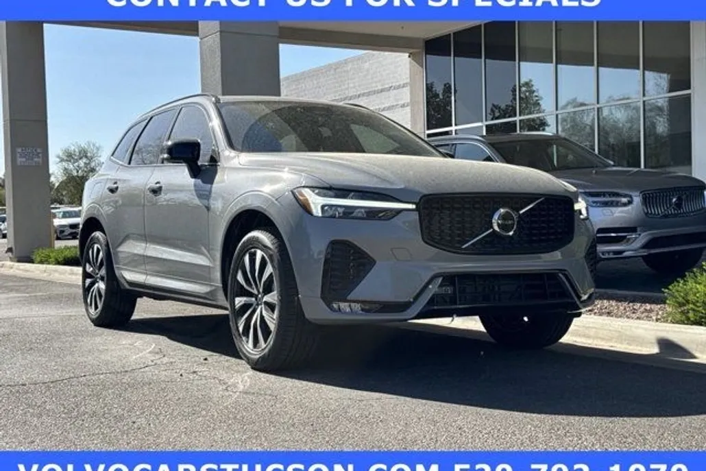 2025 Volvo XC60 B5 Core photo 1