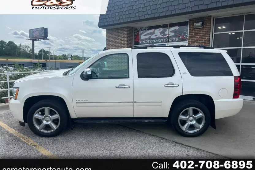 2013 Chevrolet Tahoe LTZ photo 1