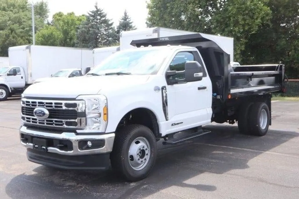 2024 Ford F-350 XL photo 1