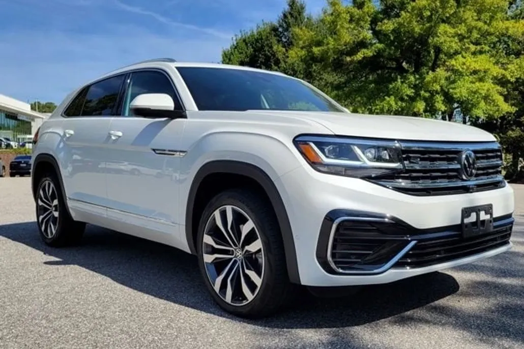 2023 Volkswagen Atlas Cross Sport V6 SEL Premium R-Line photo 1