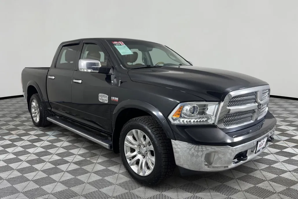 2017 Ram 1500 Longhorn photo 1