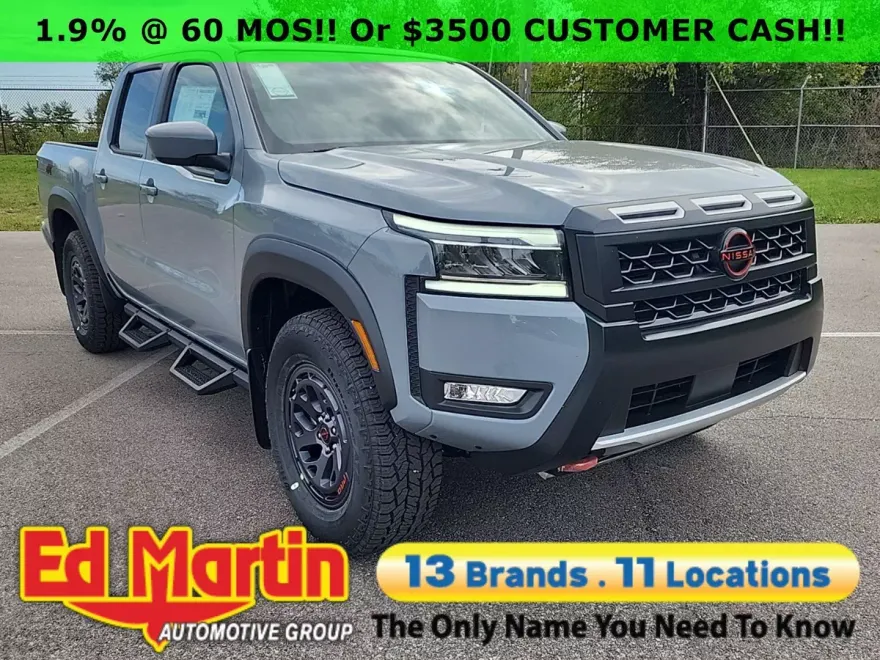 2025 Nissan Frontier PRO-4X photo 1
