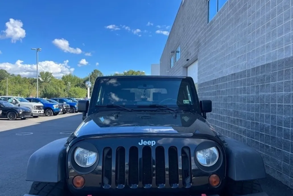2010 Jeep Wrangler Sport photo 1