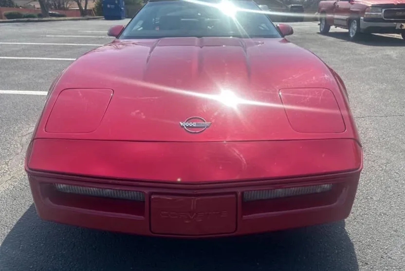 1985 Chevrolet Corvette Base photo 1