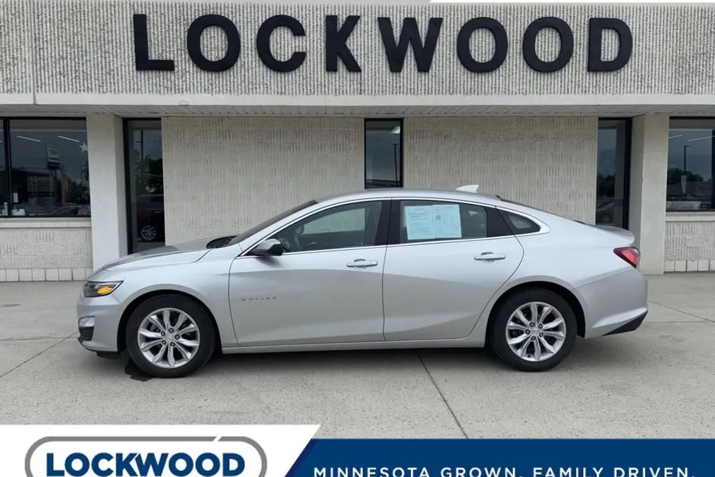 2021 Chevrolet Malibu 1LT photo 1