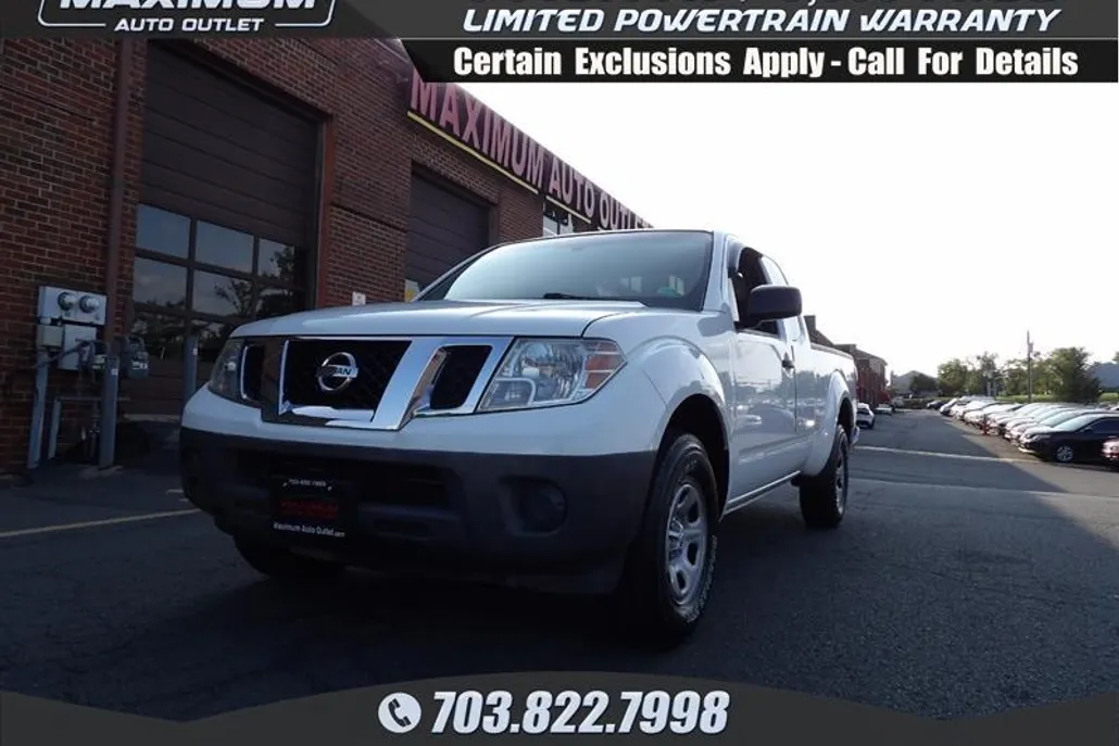 2015 Nissan Frontier King Cab photo 1