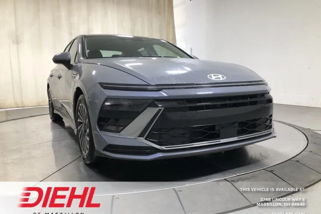 2025 Hyundai Sonata Hybrid SEL photo 1