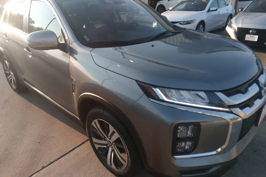 2024 Mitsubishi Outlander Sport ES LE SE photo 1
