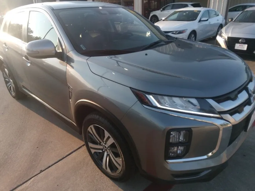 2024 Mitsubishi Outlander Sport ES LE SE photo 1