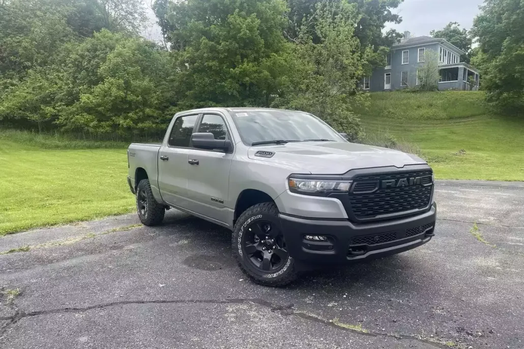 2025 Ram 1500 Warlock photo 1