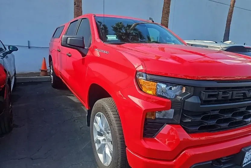2024 Chevrolet Silverado 1500 Custom photo 1
