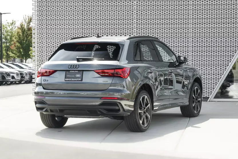 2025 Audi Q3 S line Premium Plus photo 1