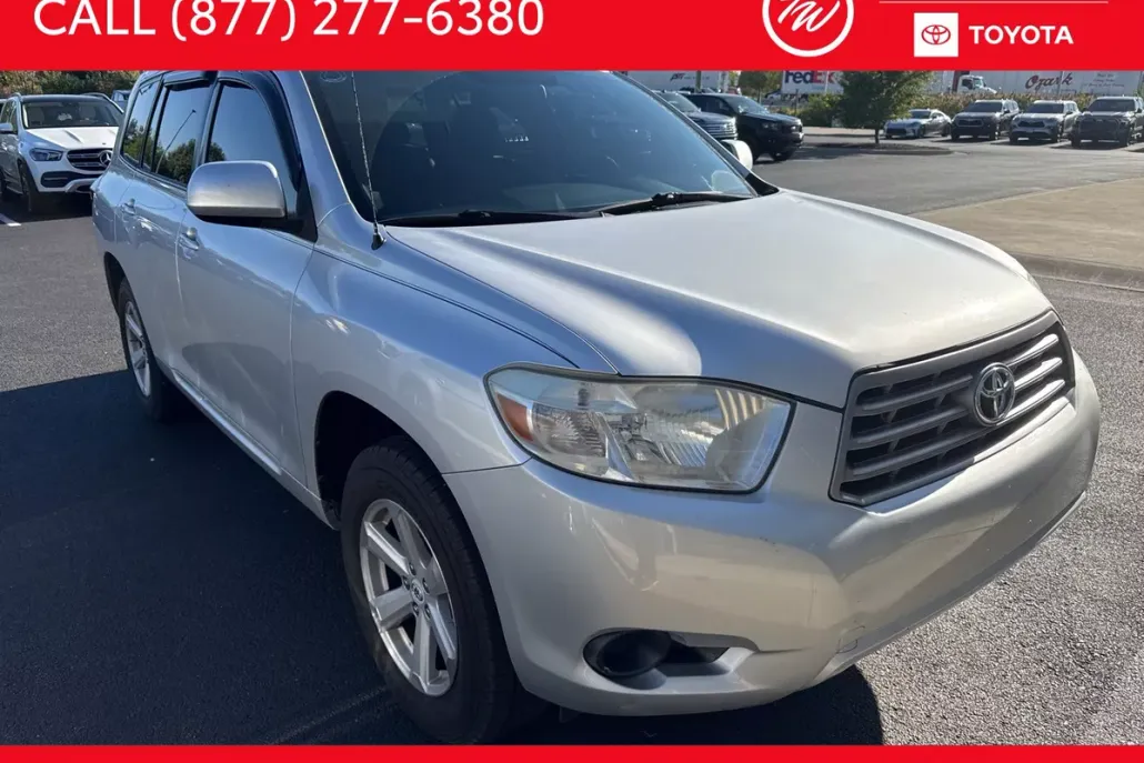 2010 Toyota Highlander Base photo 1
