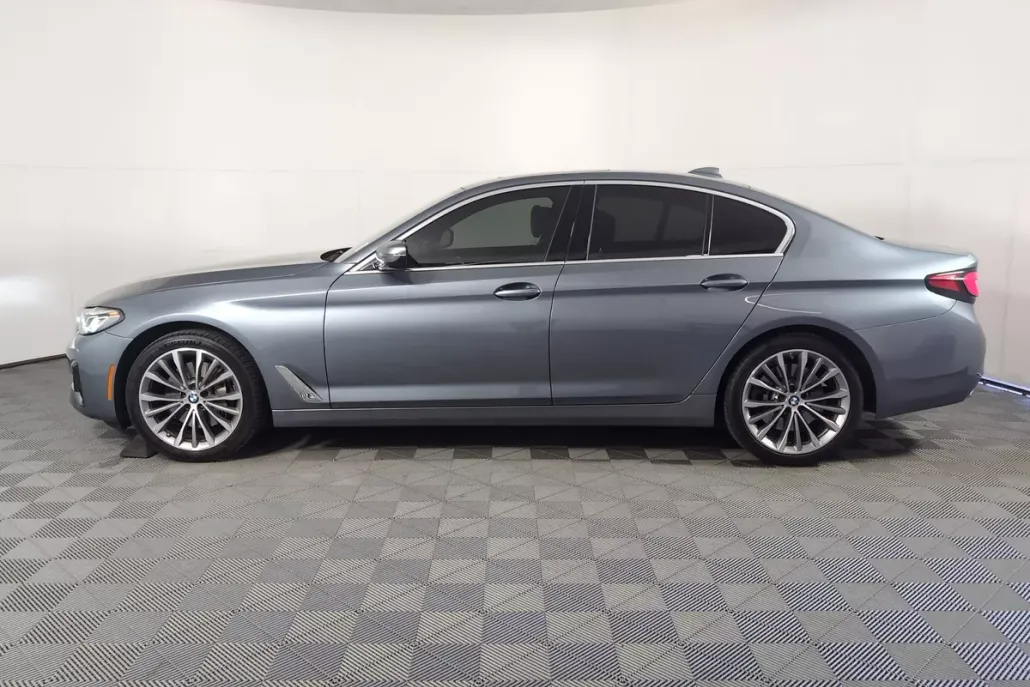 2022 Bmw 540i photo 1