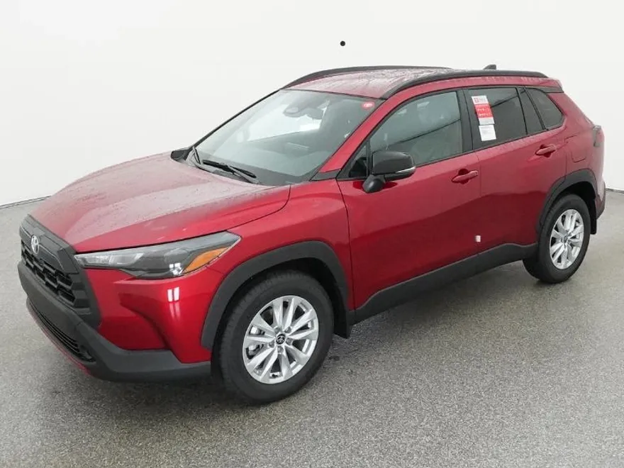 2026 Toyota Corolla Cross LE photo 1
