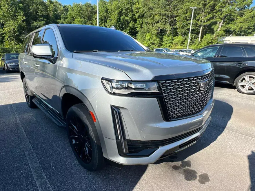 2023 Cadillac Escalade Luxury photo 1