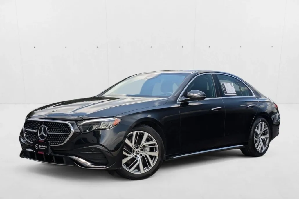 2025 Mercedes Benz E 350 4MATIC photo 1