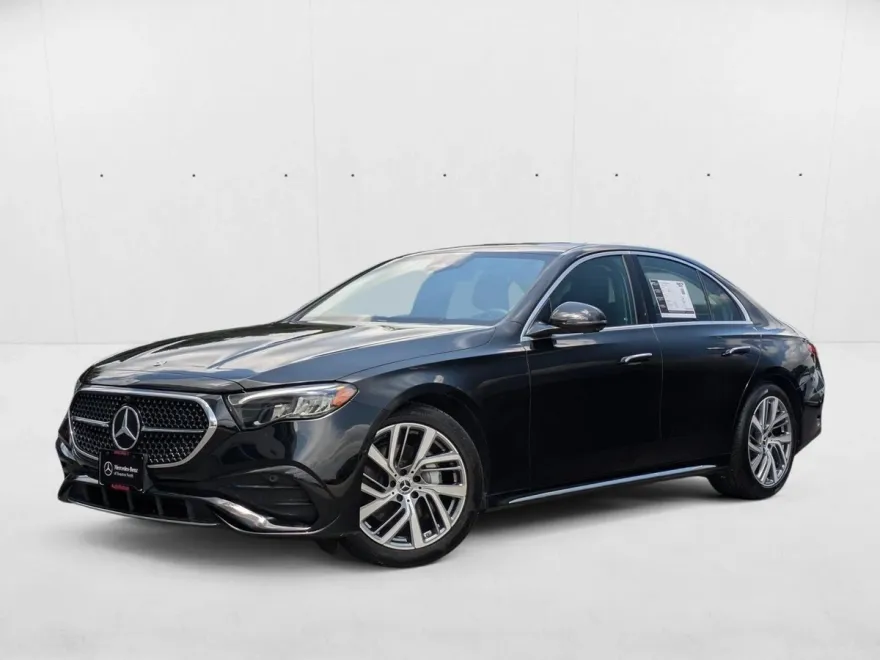 2025 Mercedes Benz E 350 4MATIC photo 1