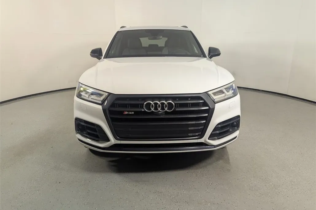 2019 Audi SQ5 Prestige photo 1