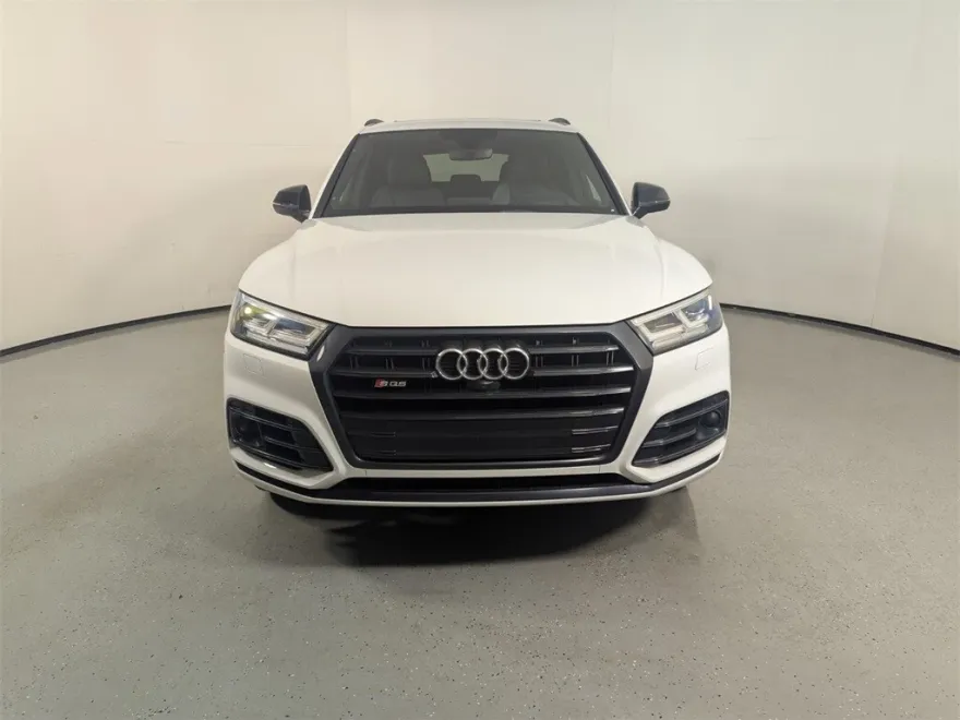 2019 Audi SQ5 Prestige photo 1