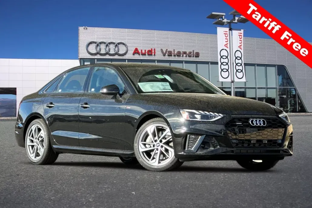 2025 Audi A4 45 S line Premium photo 1