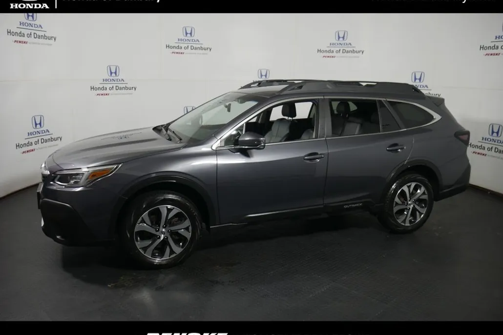 2020 Subaru Outback Limited photo 1