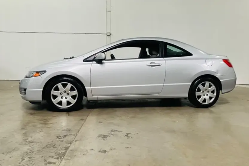 2009 Honda Civic LX photo 1