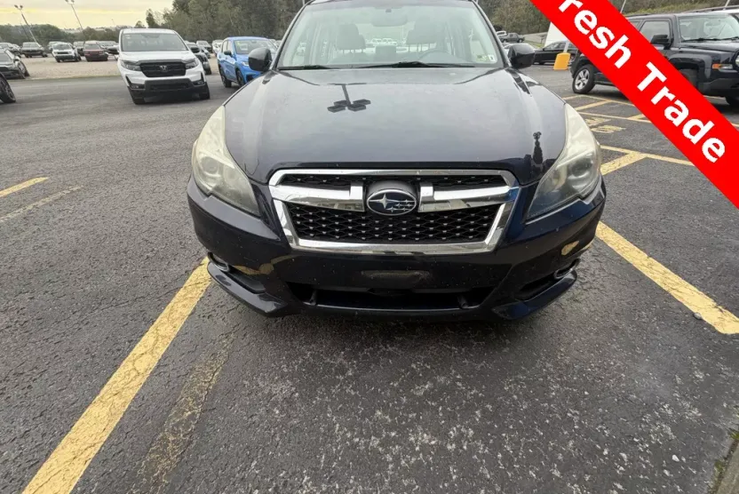2013 Subaru Legacy 3.6R Limited photo 1