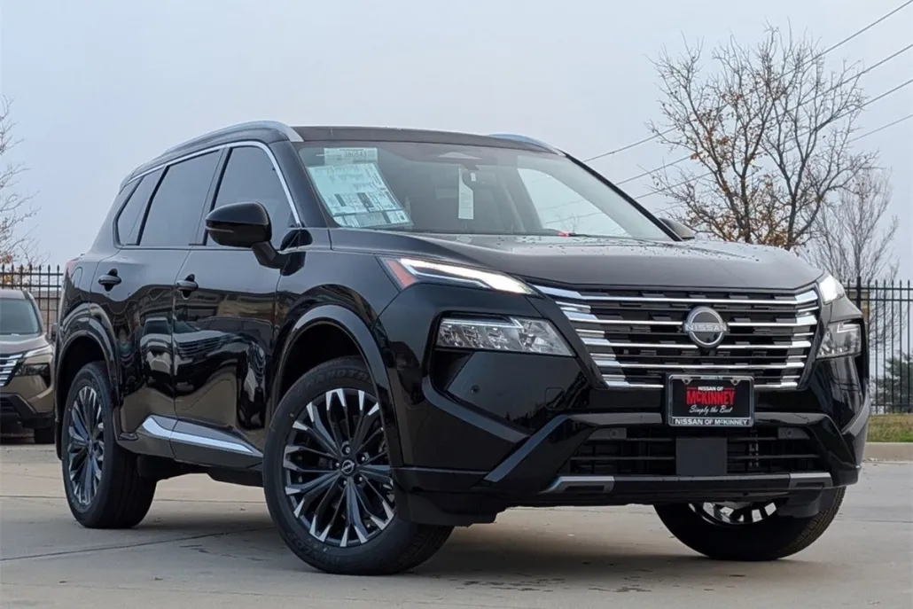 2025 Nissan Rogue Platinum photo 1