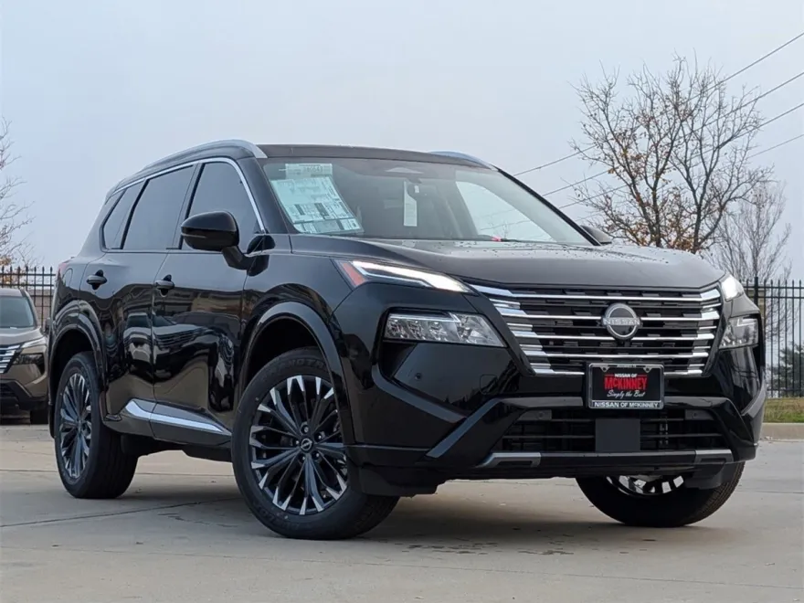 2025 Nissan Rogue Platinum photo 1