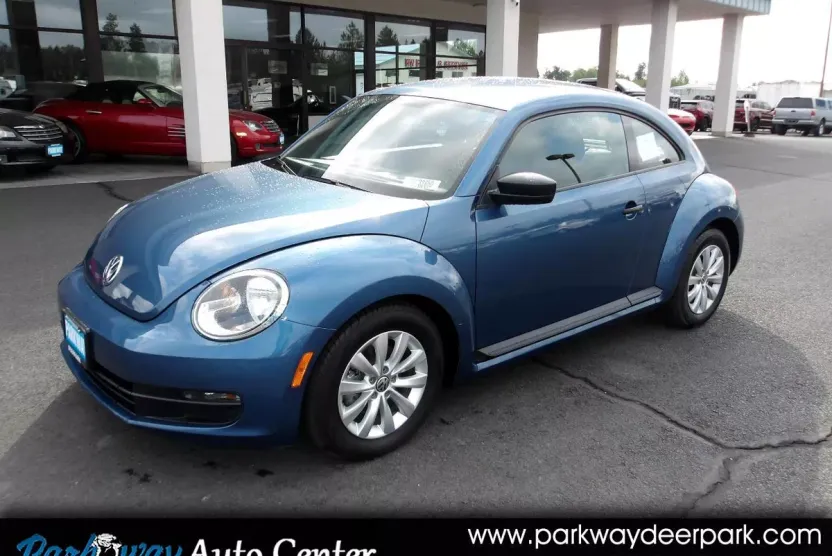 2016 Volkswagen Beetle 1.8T SE photo 1