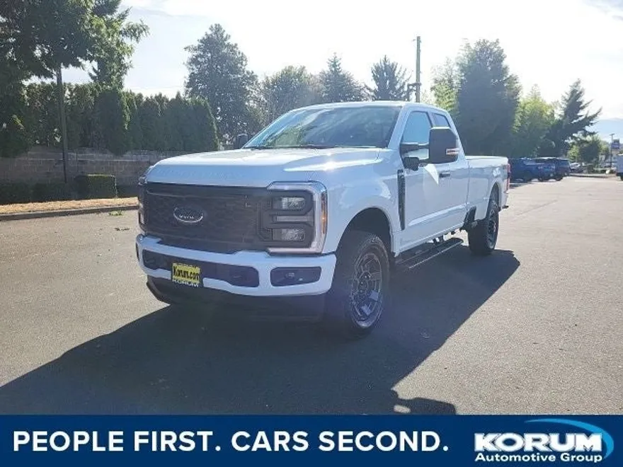 2026 Ford F-350 photo 1