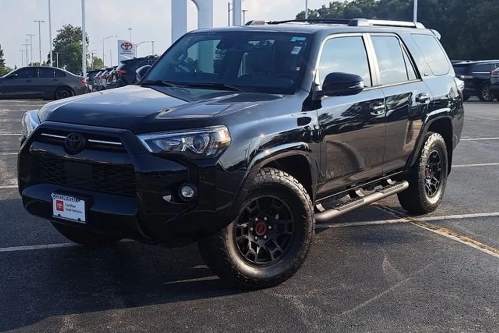 2024 Toyota 4Runner SR5 Premium photo 1