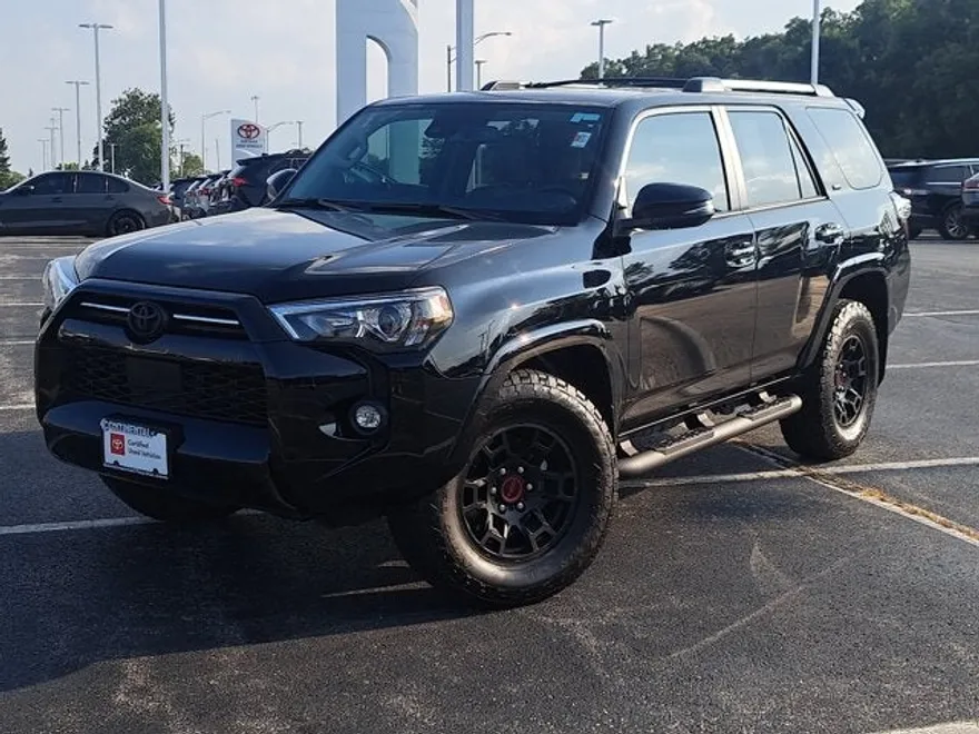 2024 Toyota 4Runner SR5 Premium photo 1