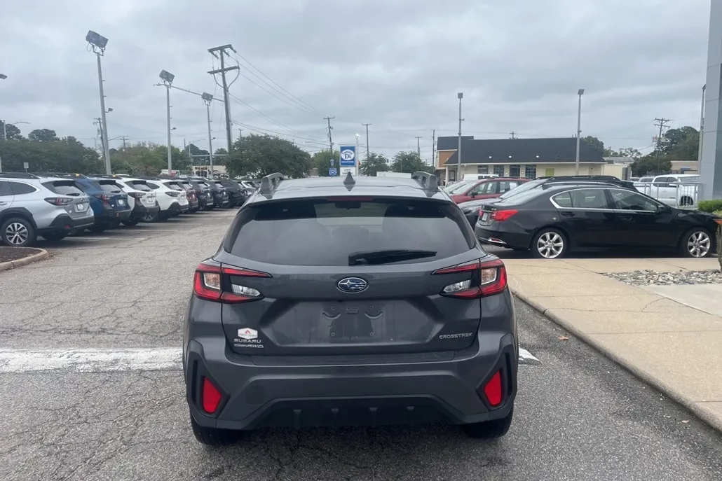 2024 Subaru Crosstrek Premium photo 1