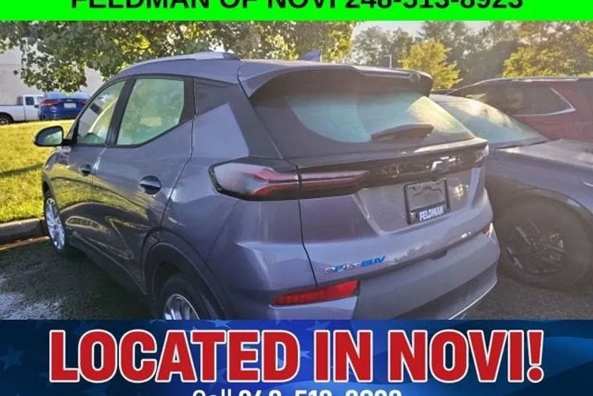 2023 Chevrolet Bolt EUV photo 1