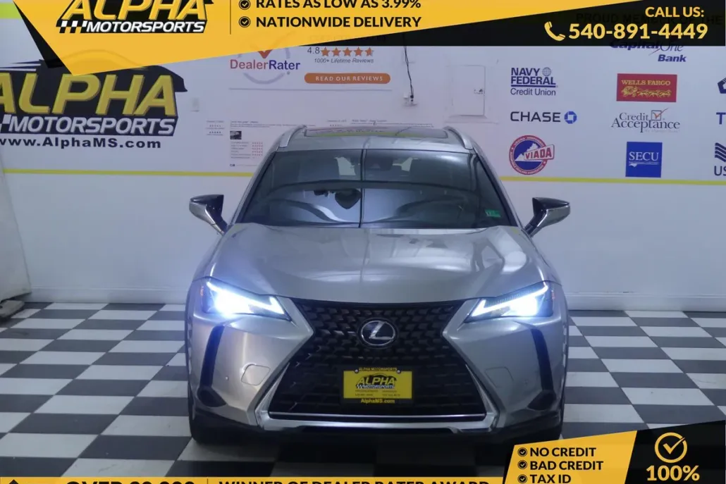 2020 Lexus UX 250h Premium photo 1