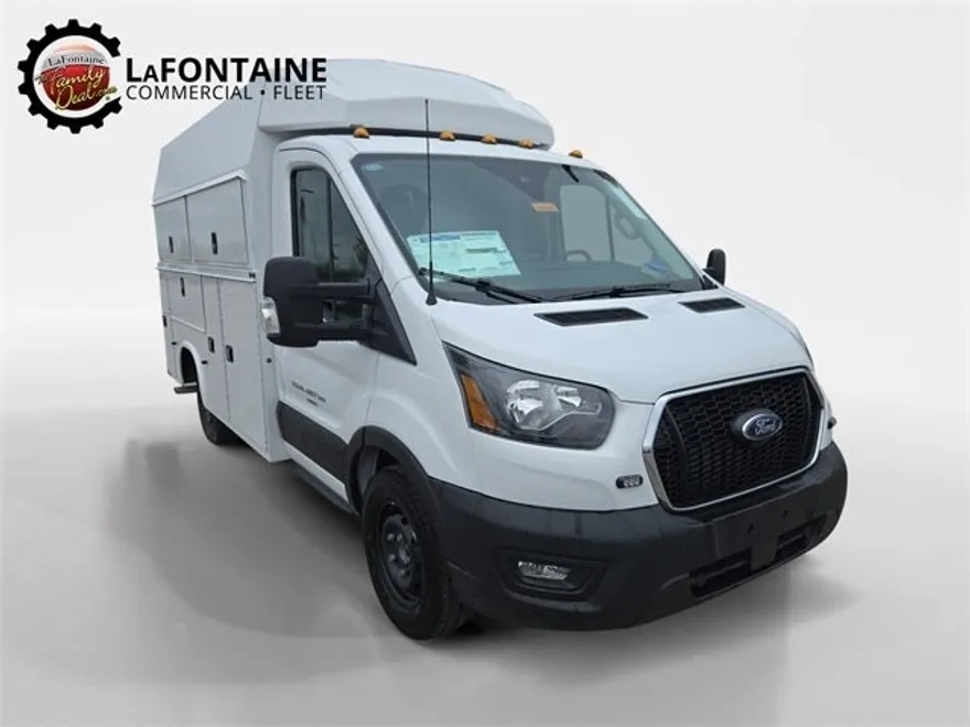 2025 Ford Transit photo 1