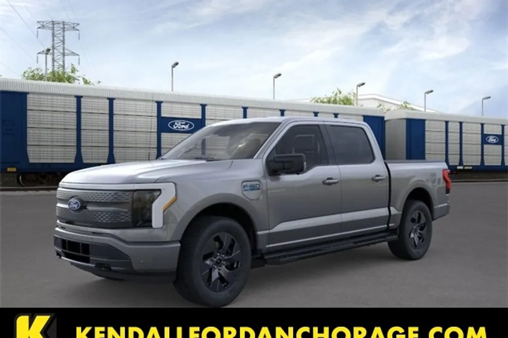 2025 Ford F-150 Lightning photo 1
