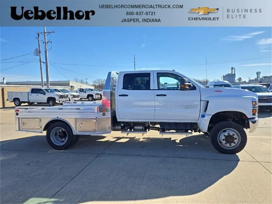 2024 Chevrolet Silverado 4500HD Work Truck photo 1