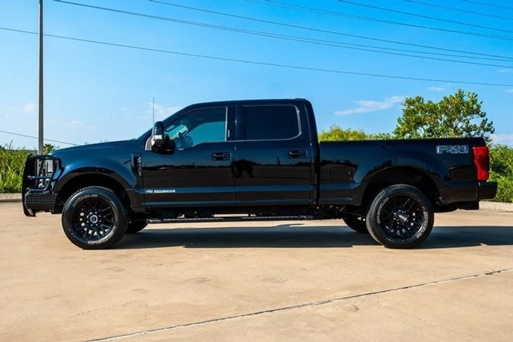 2021 Ford F-250 Lariat photo 1