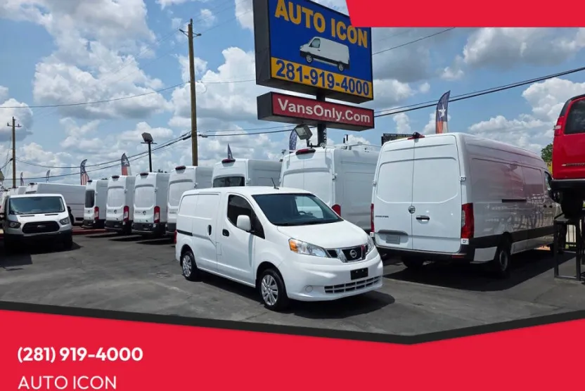 2020 Nissan NV200 SV photo 1