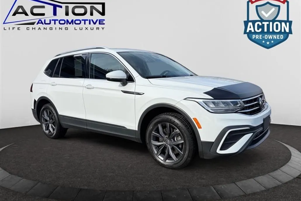 2022 Volkswagen Tiguan SE photo 1