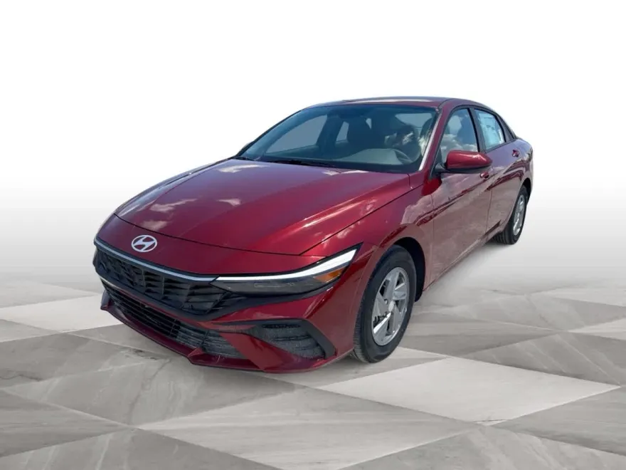 2025 Hyundai Elantra SE photo 1