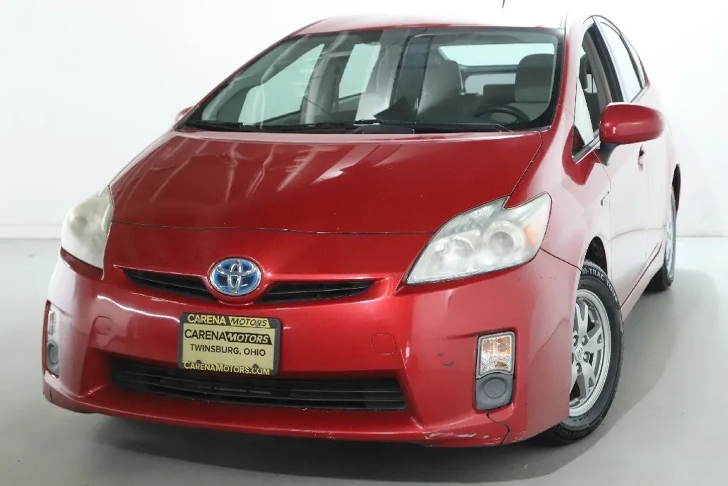 2011 Toyota Prius One photo 1