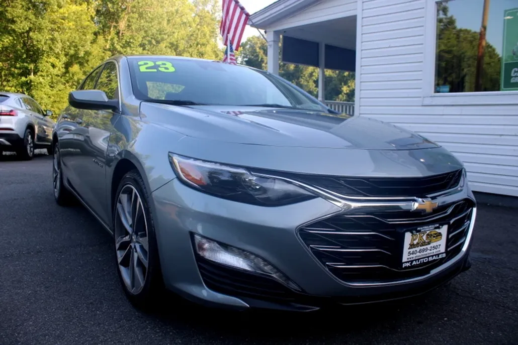 2023 Chevrolet Malibu 1LT photo 1