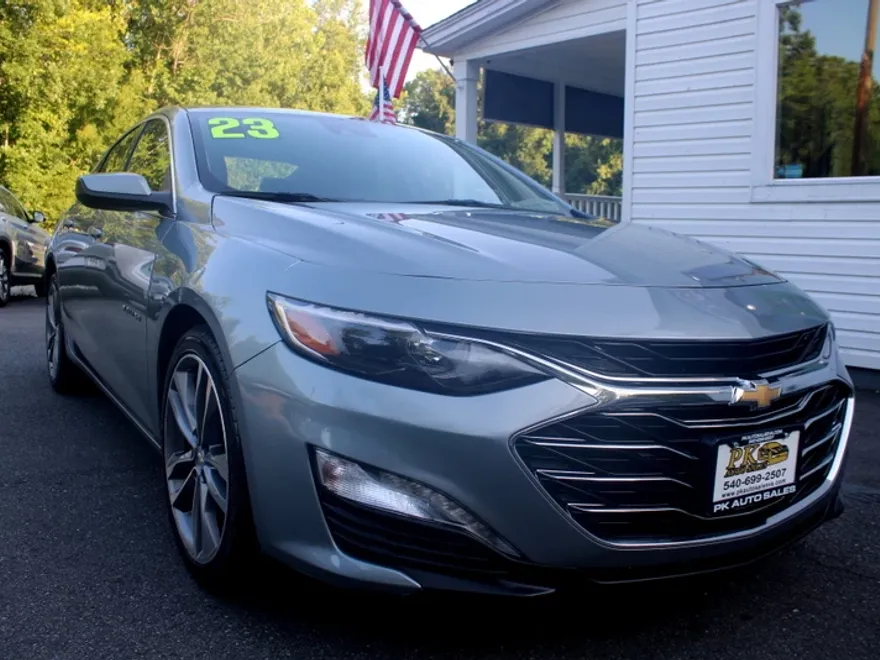 2023 Chevrolet Malibu 1LT photo 1